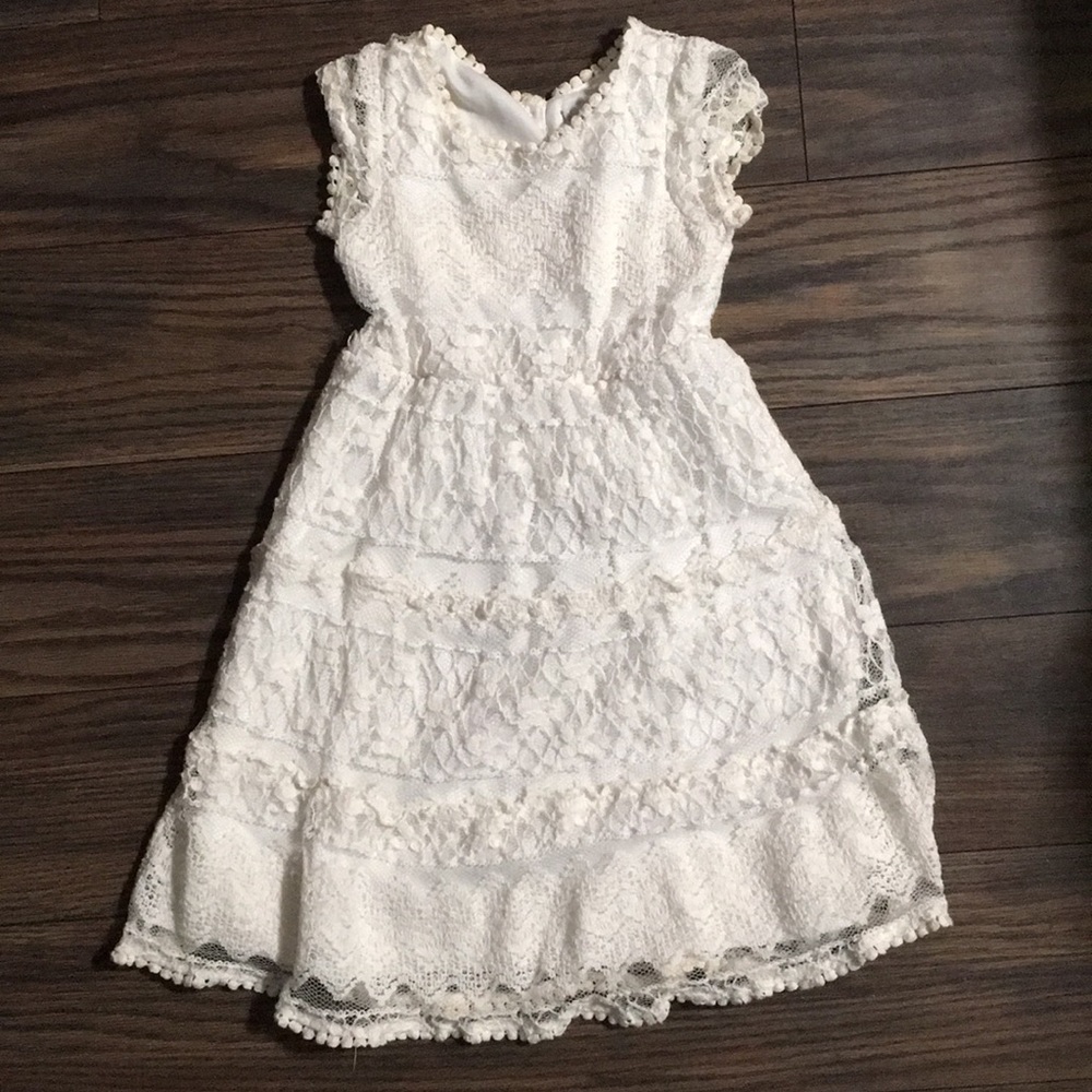 Sweet Heart Rose lace dress size 4t.